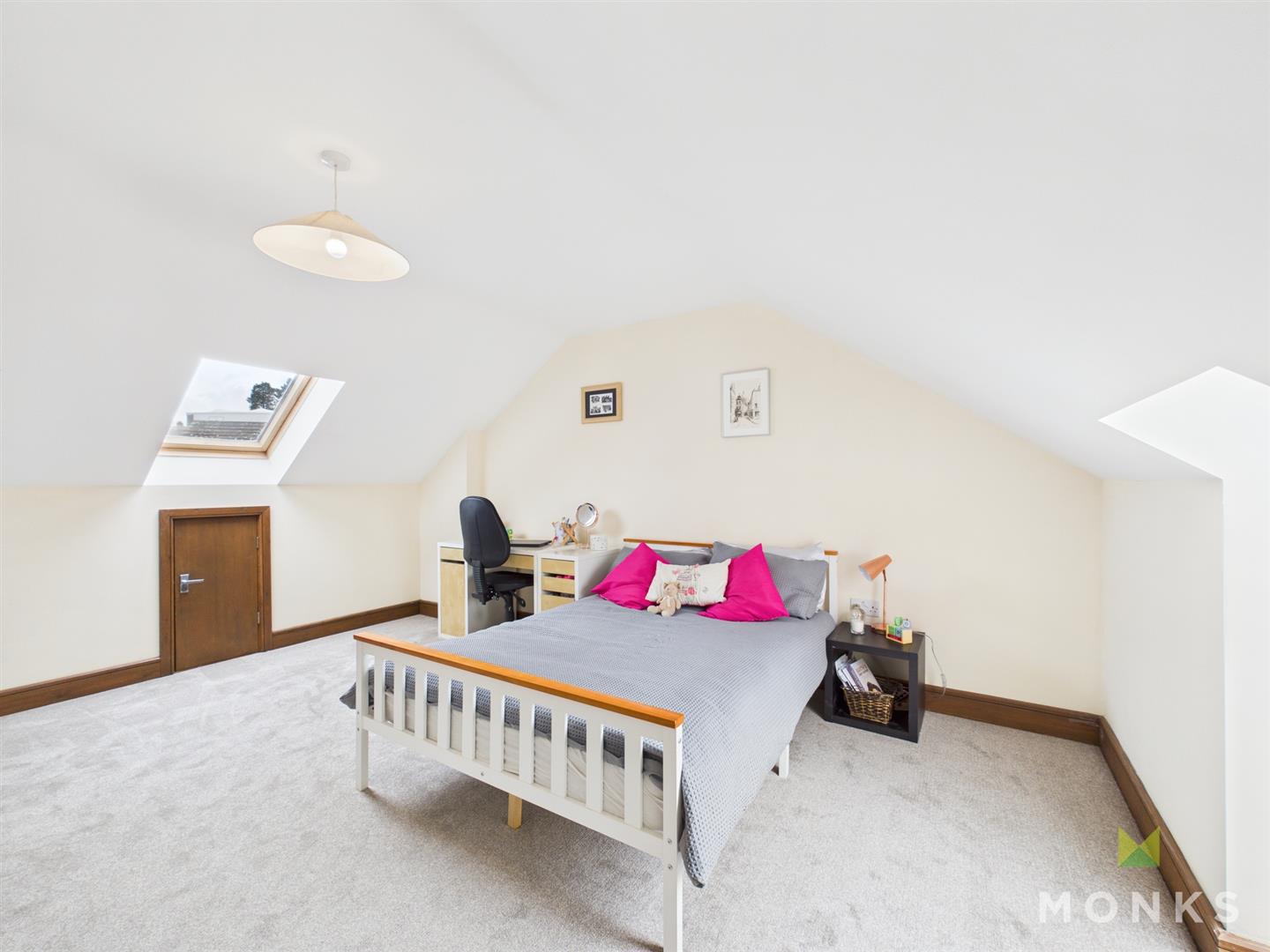 1 Oswalds Close, Oswestry, SY11 2TD For Sale 1 Oswalds Close, Oswestry, SY11 2TD For Sale